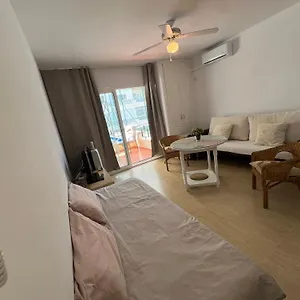  Apartment Magnifico En La Carihuela, Torremolino